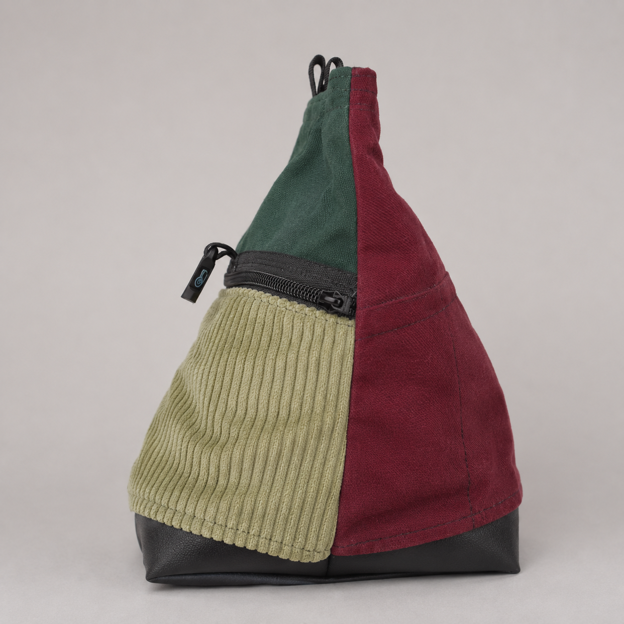 YULE Chalk Bag