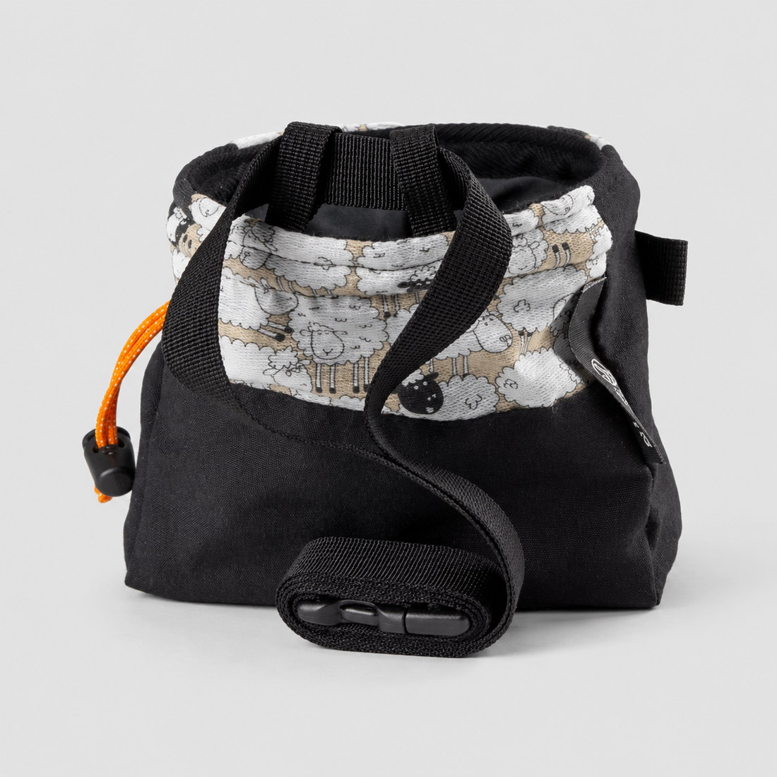 Magnesera Cube BLACK SHEEP